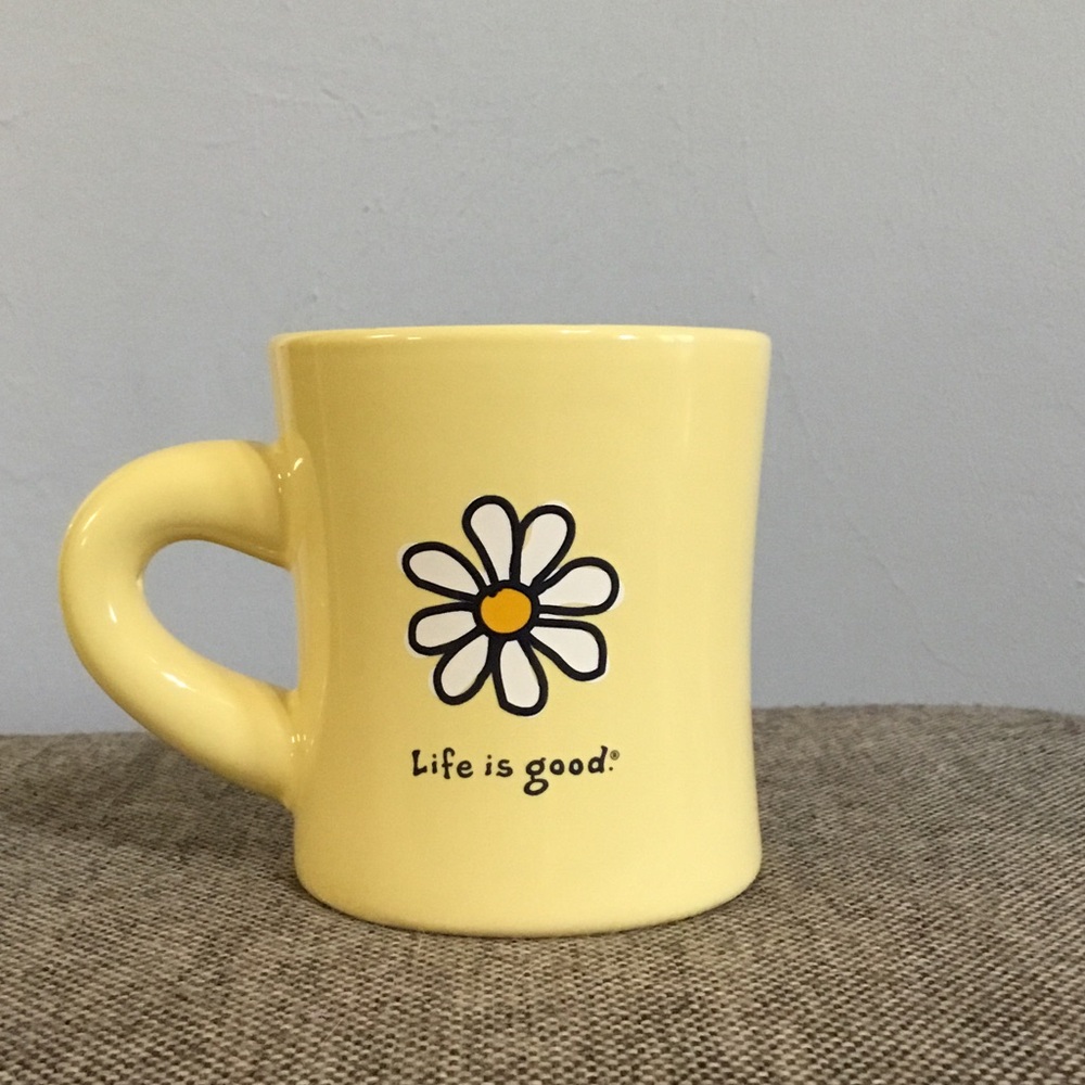 Life Is Good Sunny Yellow Mug with Daisy